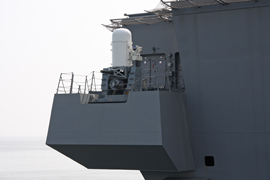 ͔̃X|\ɂ́A20mmCIWS@Ɓ@12.7mmP@e